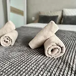 Апартаменты Comfy & Stylish *